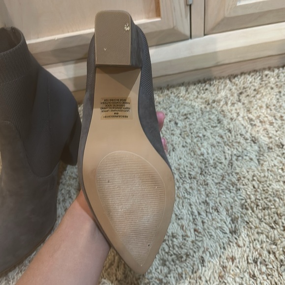 Steve Madden Boots Womens Reece Sock Bootie Gray Fabric Pull On - Picture 7 of 7